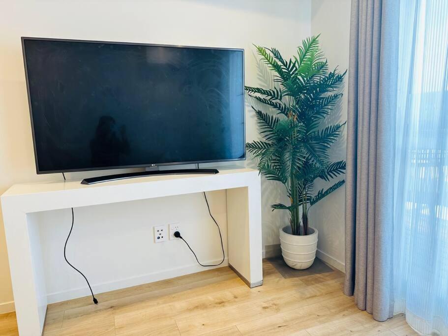 Otahuhu Town Centre Brand New Apartment 8B Auckland Esterno foto
