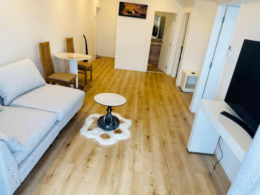 Otahuhu Town Centre Brand New Apartment 8B Auckland Esterno foto
